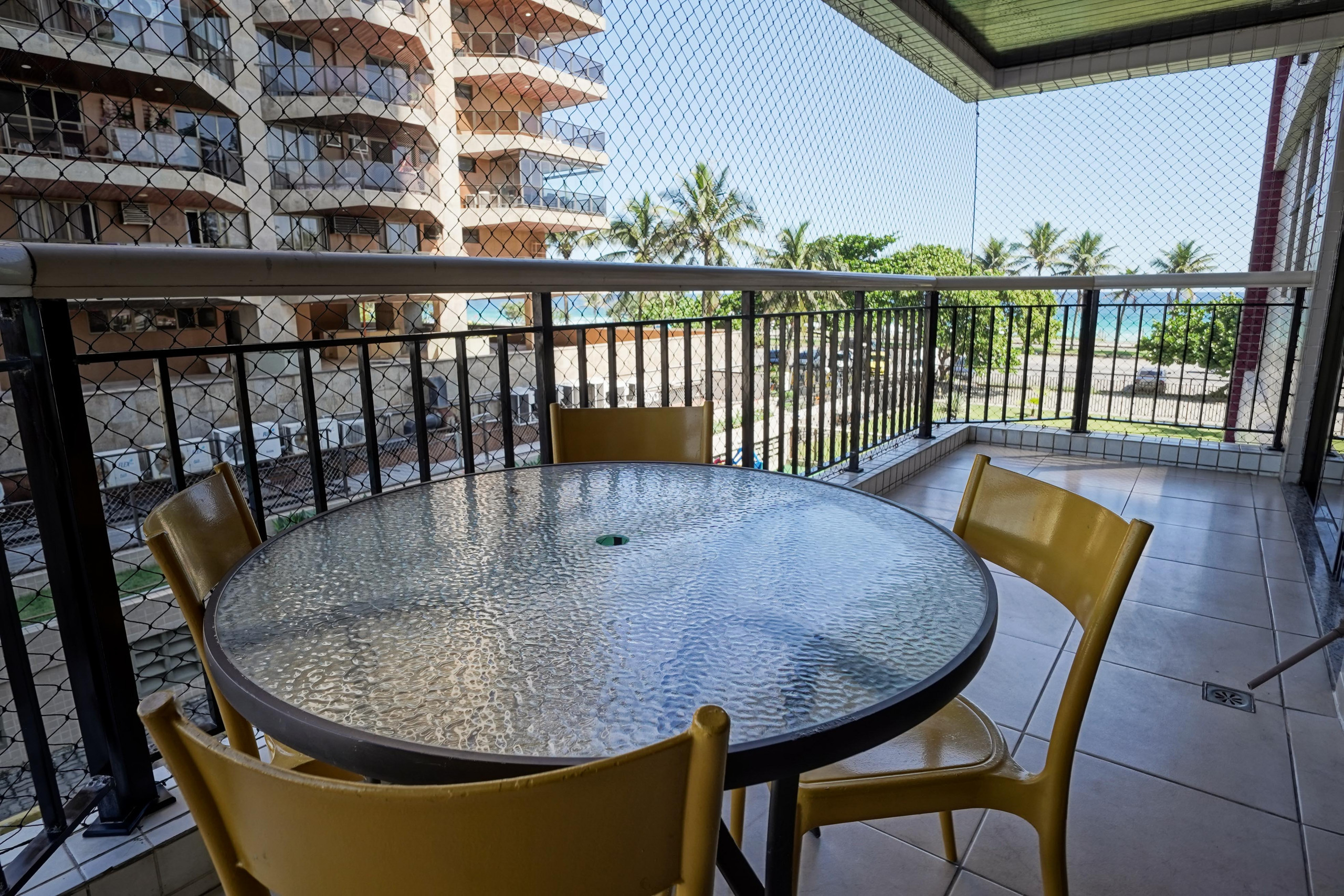 Apartamento em Rio de Janeiro - LUC113| Flat na praia da Barra com piscina e sauna
