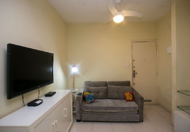 Apartamento em Rio de Janeiro - NS907| Quarto e Sala Funcional em Copacabana