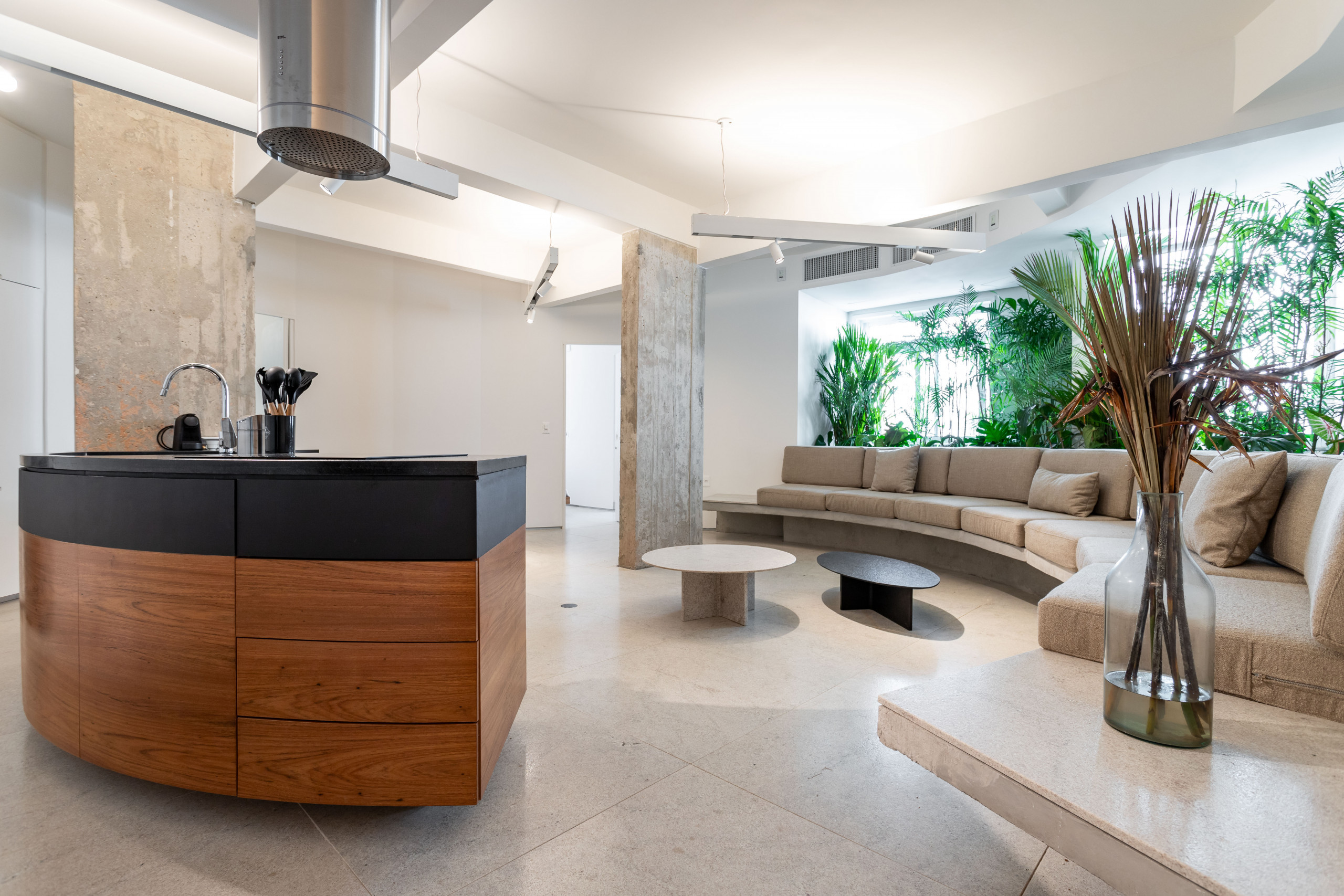 Apartamento em Rio de Janeiro - Maravilhoso em Copacabana | 2 quartos | NSC501B 