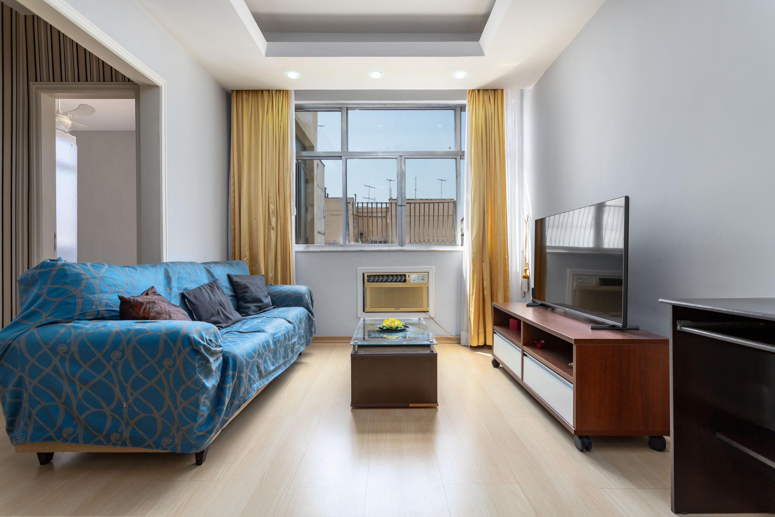 Apartamento em Rio de Janeiro - Magnífico em Copacabana |Ótimos quartos| RP1003 