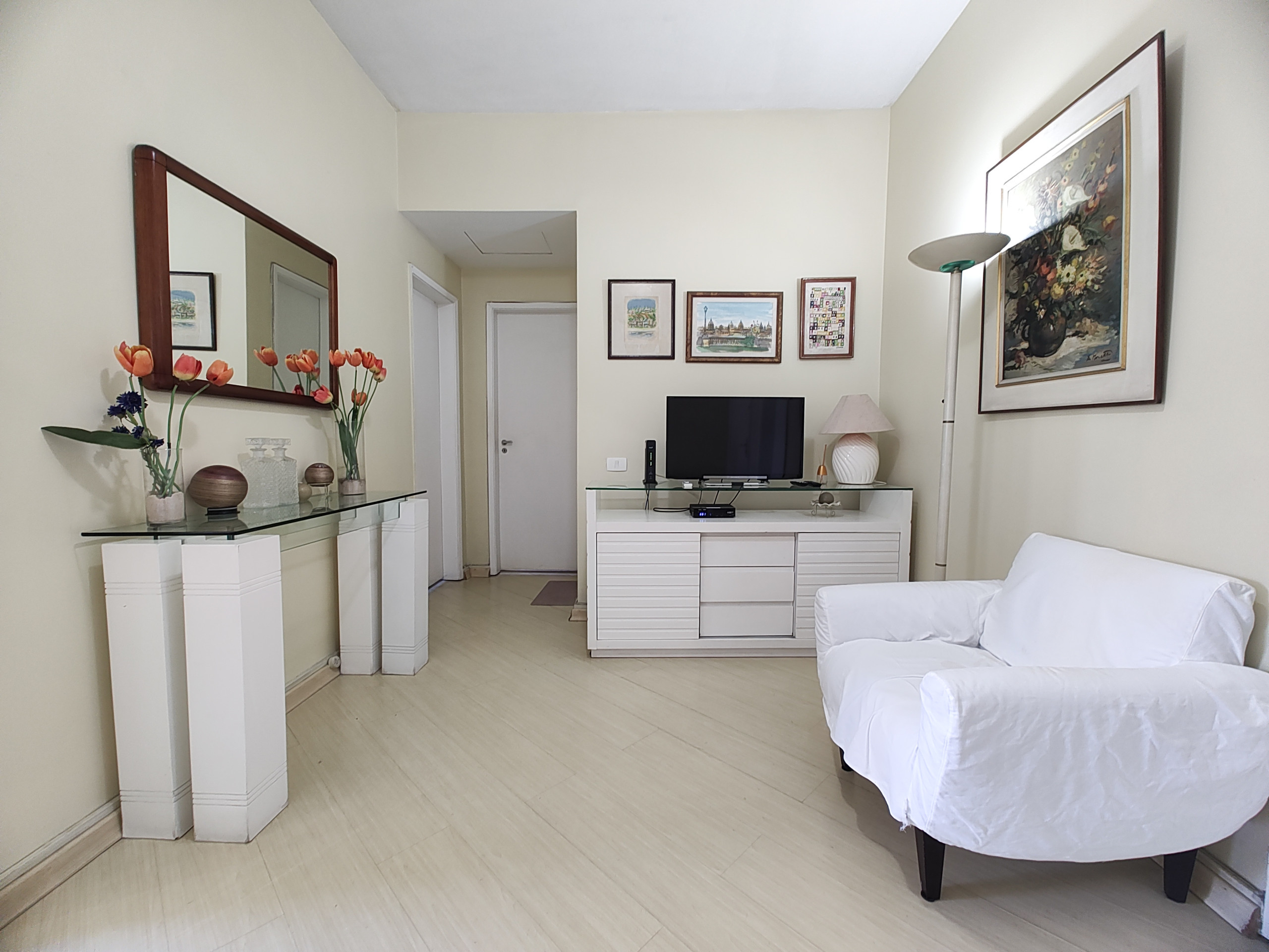 Apartamento em Rio de Janeiro - Mtr404 |2 quartos no Leblon a 2 minutos da praia