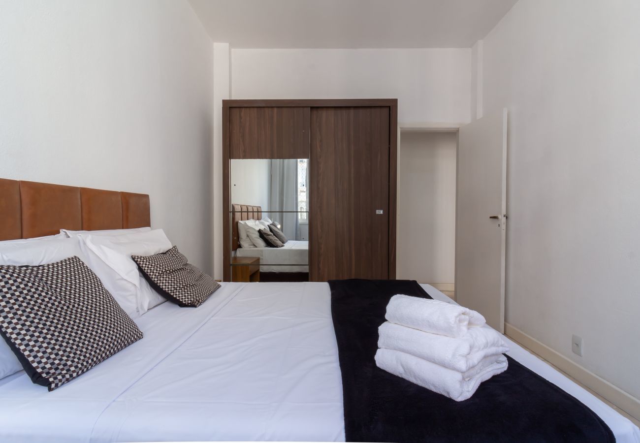Apartamento em Rio de Janeiro - Apartamento em Copacabana a 4 minutos da praia | SF704 