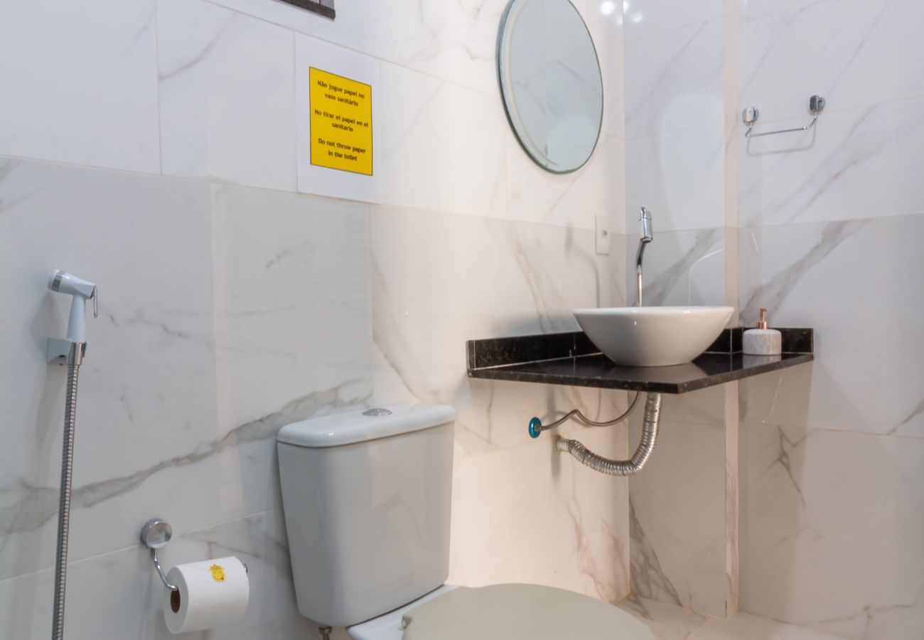 Apartamento em Rio de Janeiro - Apartamento em Copacabana a 4 minutos da praia | SF704 