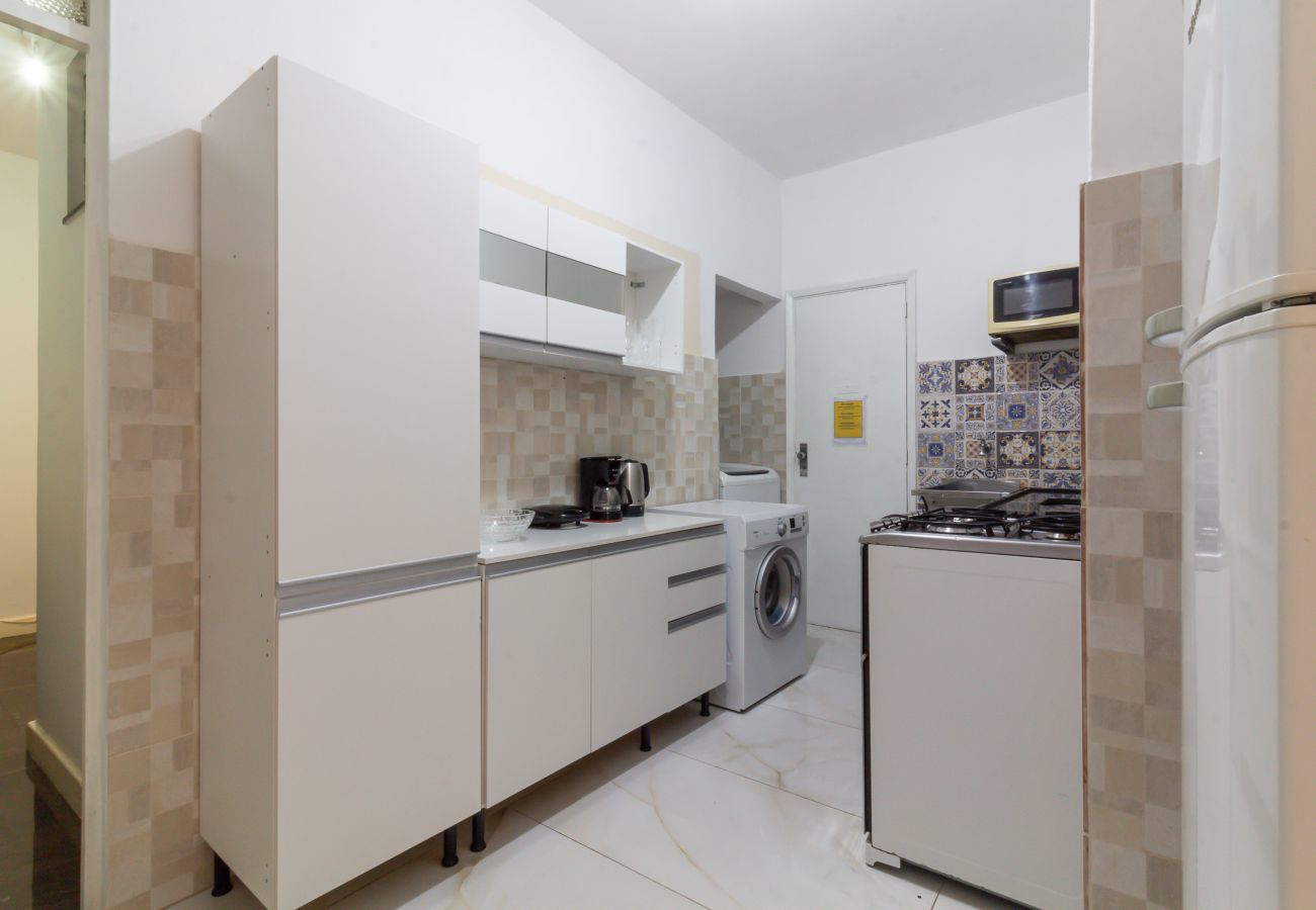 Apartamento em Rio de Janeiro - Apartamento em Copacabana a 4 minutos da praia | SF704 
