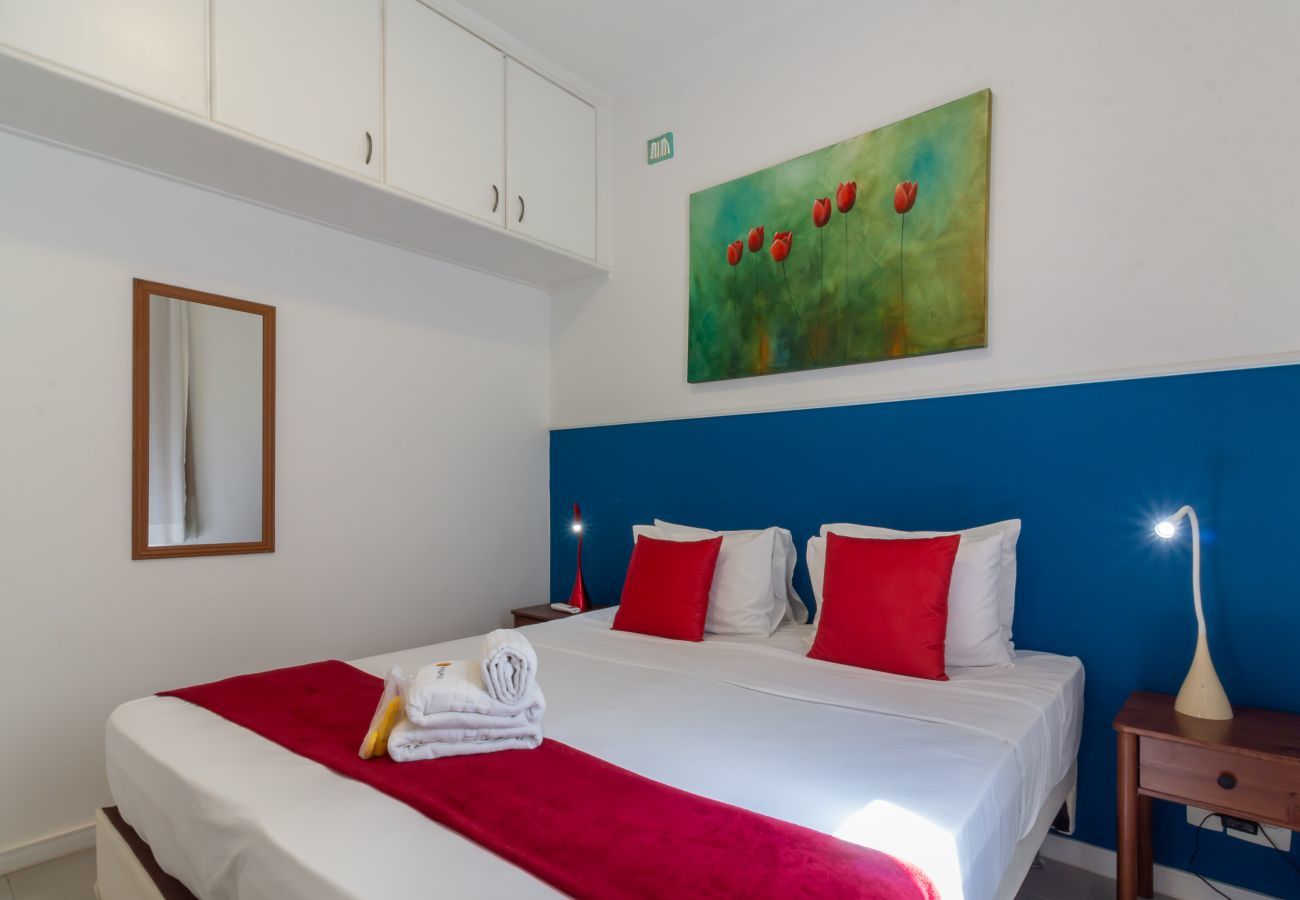 Apartamento em Rio de Janeiro - 7 minutos da praia de Ipanema | BT201