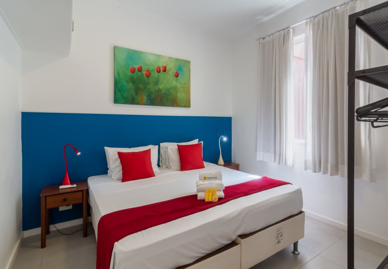Apartamento em Rio de Janeiro - 7 minutos da praia de Ipanema | BT201