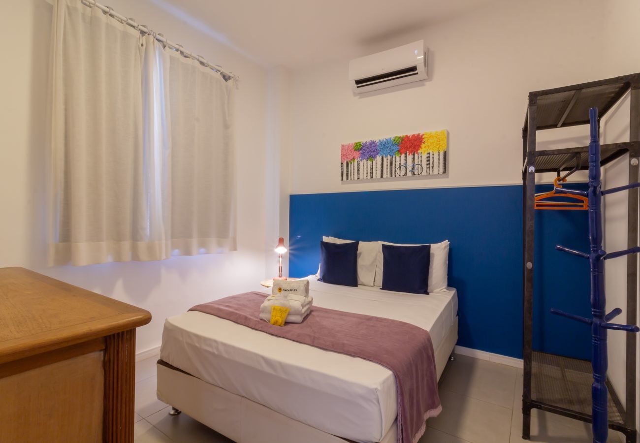 Apartamento em Rio de Janeiro - 7 minutos da praia de Ipanema | BT201