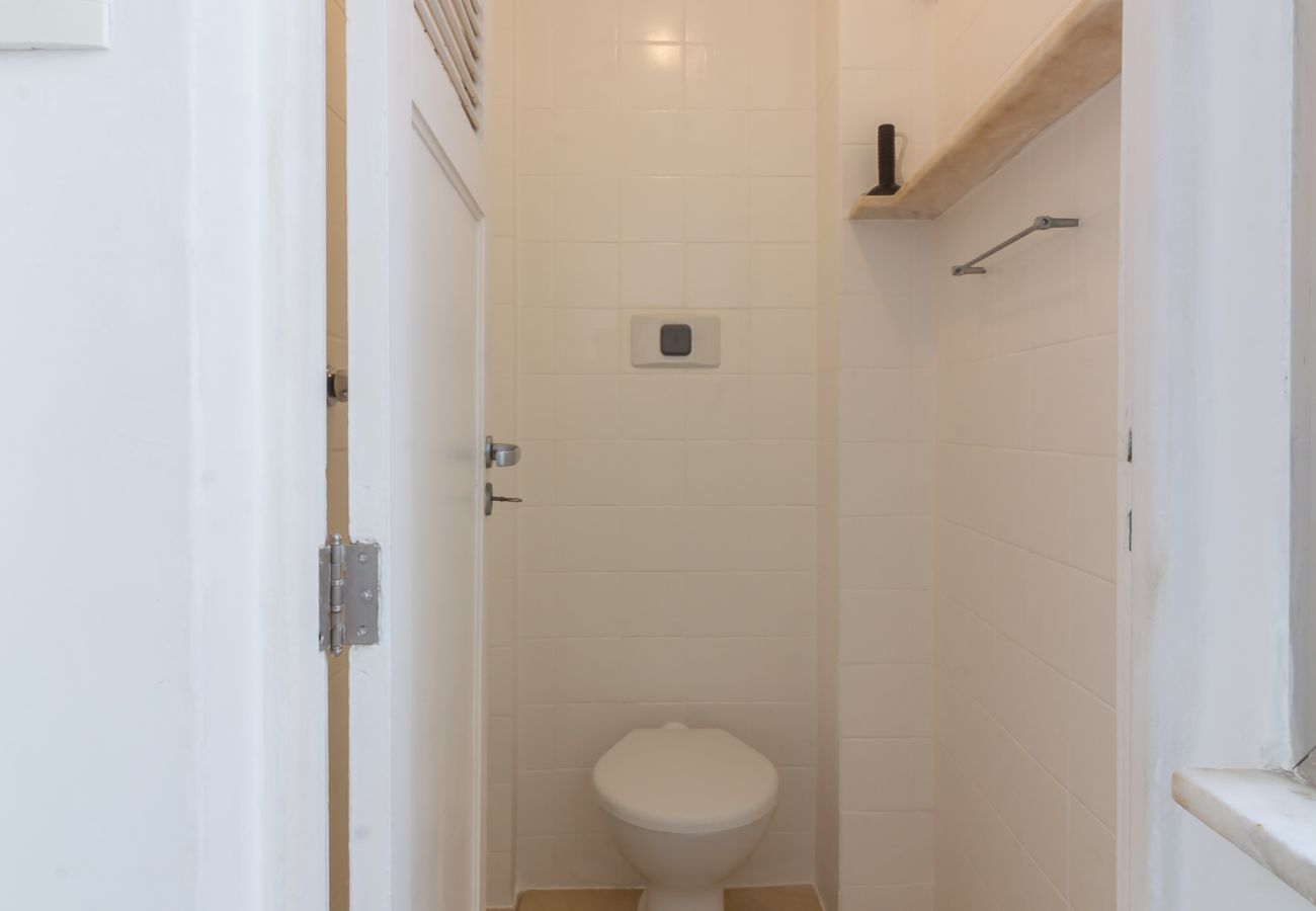 Apartamento em Rio de Janeiro - 7 minutos da praia de Ipanema | BT201