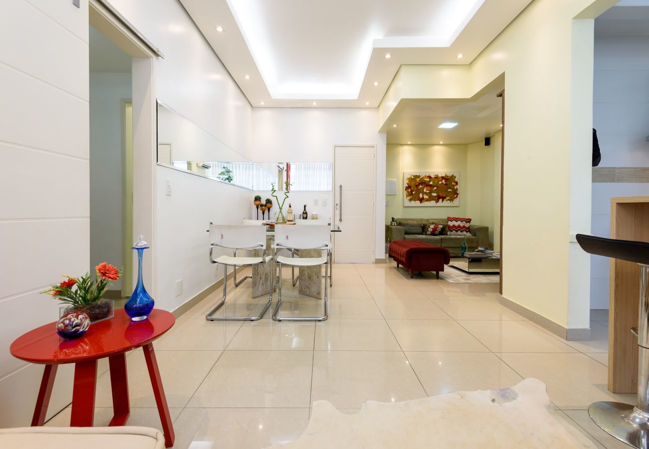 Apartamento em Rio de Janeiro - Estilo em Ipanema | Boa localização | VP305 