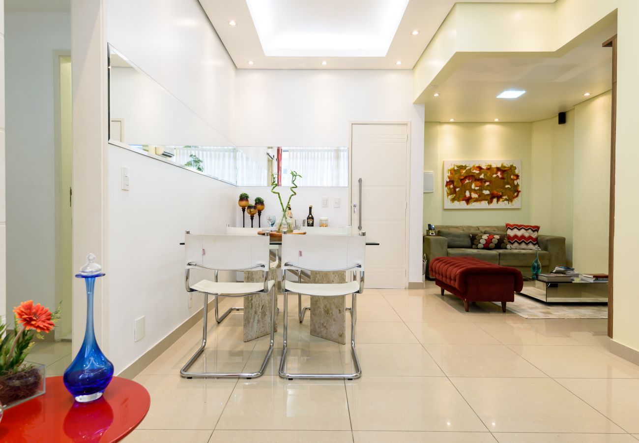 Apartamento em Rio de Janeiro - Estilo em Ipanema | Boa localização | VP305 