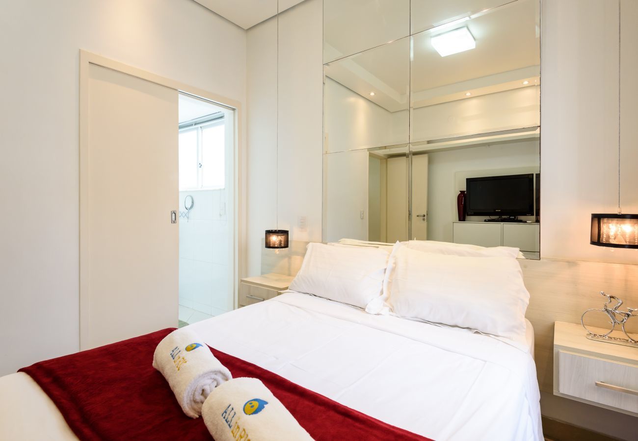 Apartamento em Rio de Janeiro - Estilo em Ipanema | Boa localização | VP305 