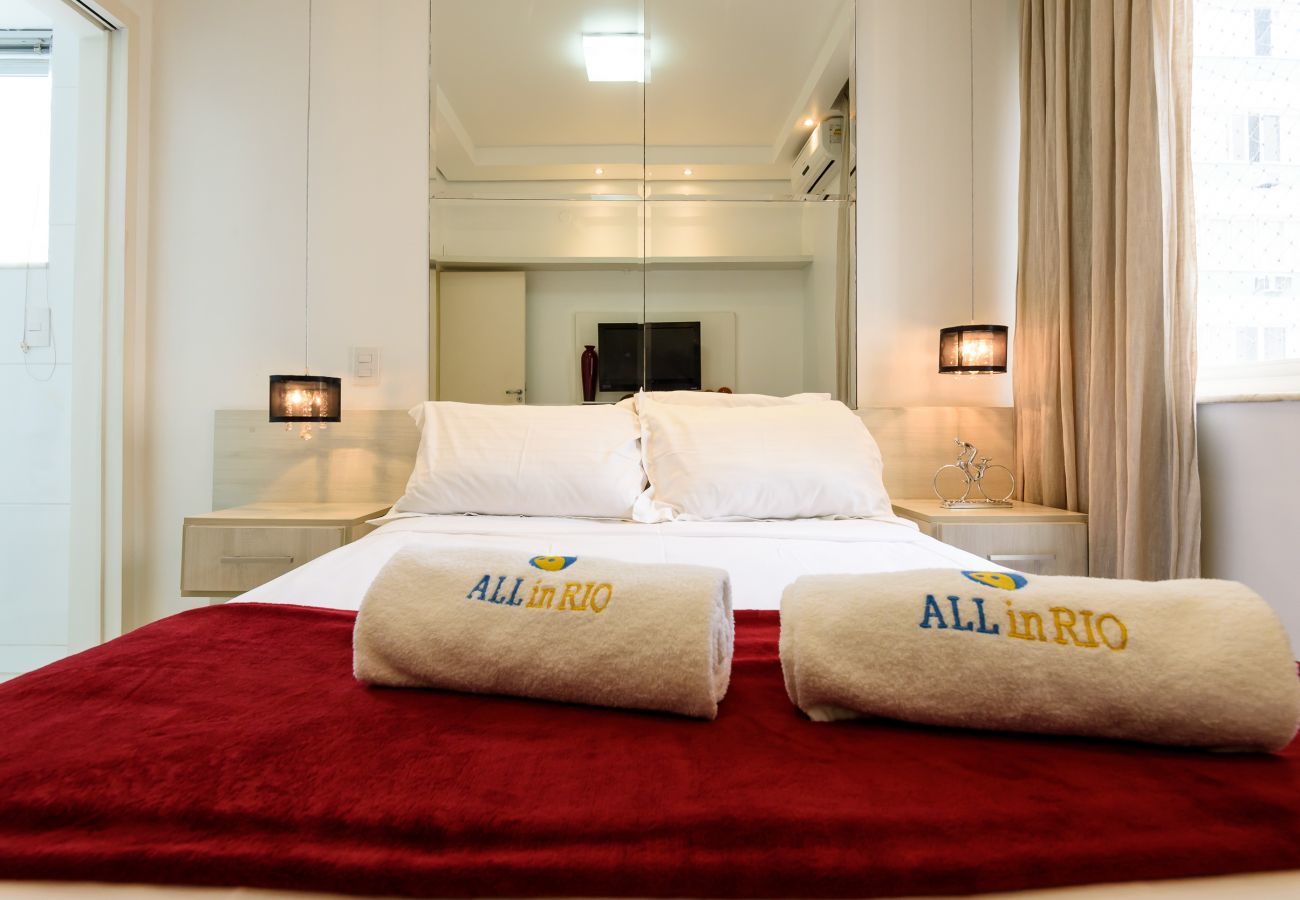 Apartamento em Rio de Janeiro - Estilo em Ipanema | Boa localização | VP305 