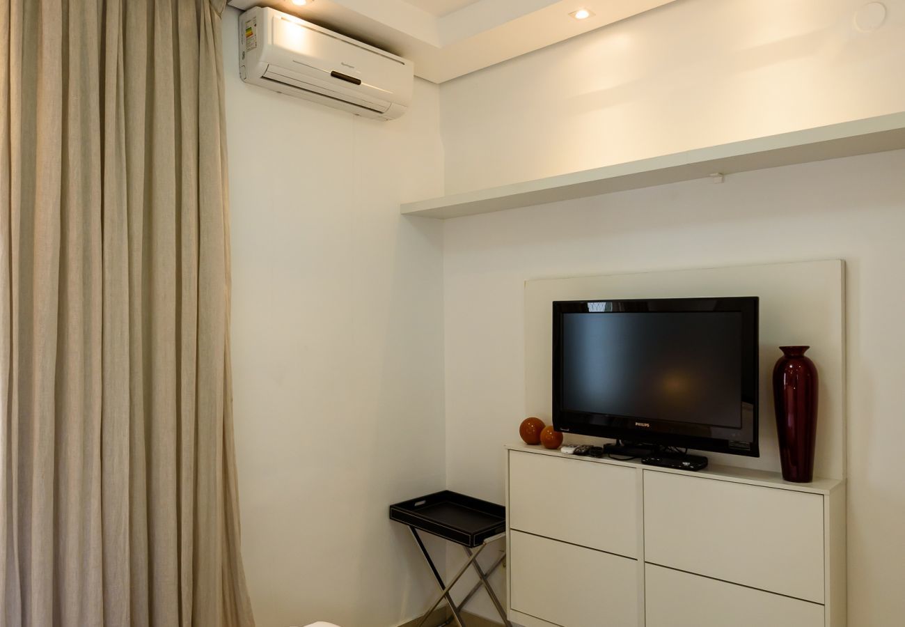Apartamento em Rio de Janeiro - Estilo em Ipanema | Boa localização | VP305 