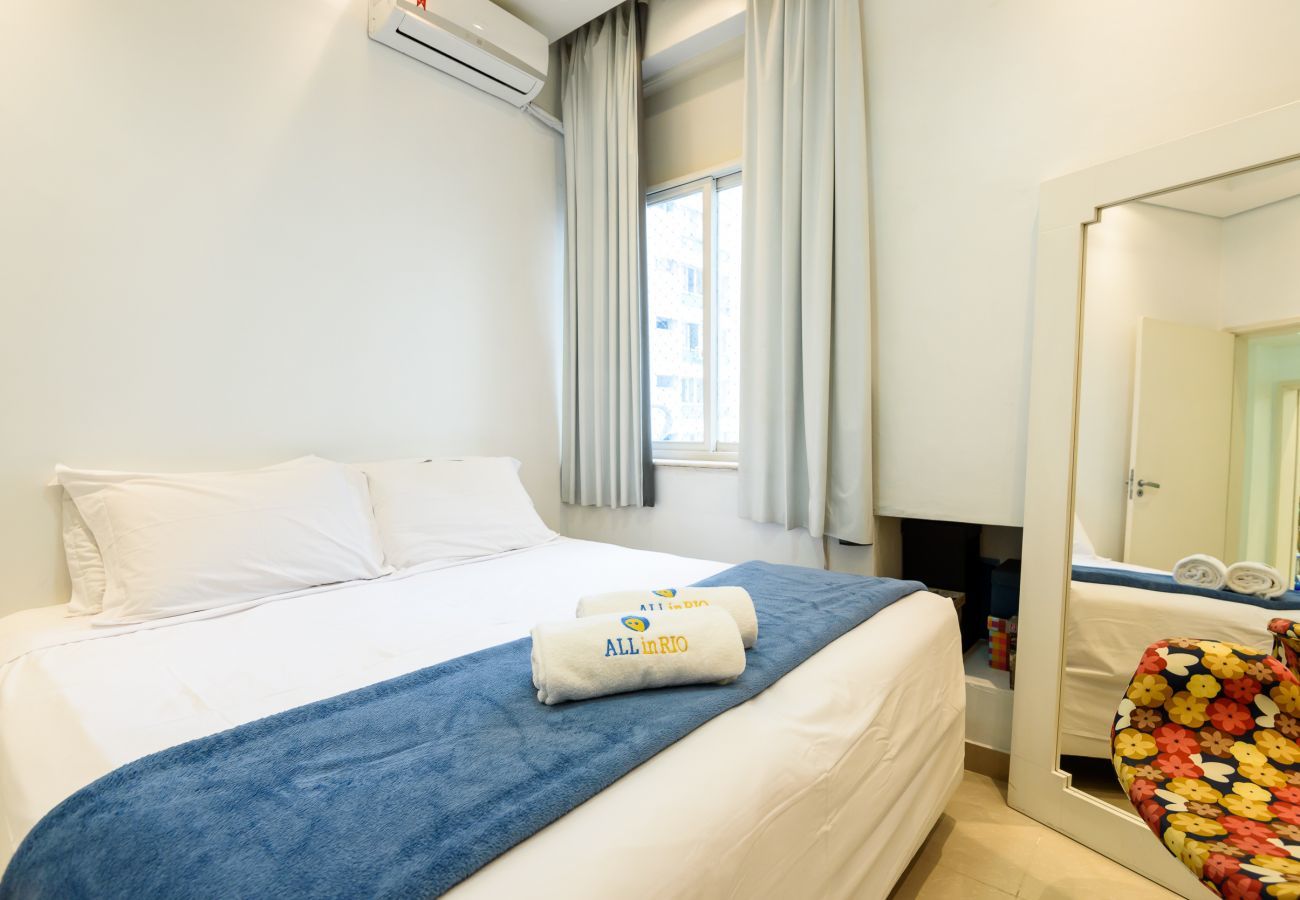 Apartamento em Rio de Janeiro - Estilo em Ipanema | Boa localização | VP305 
