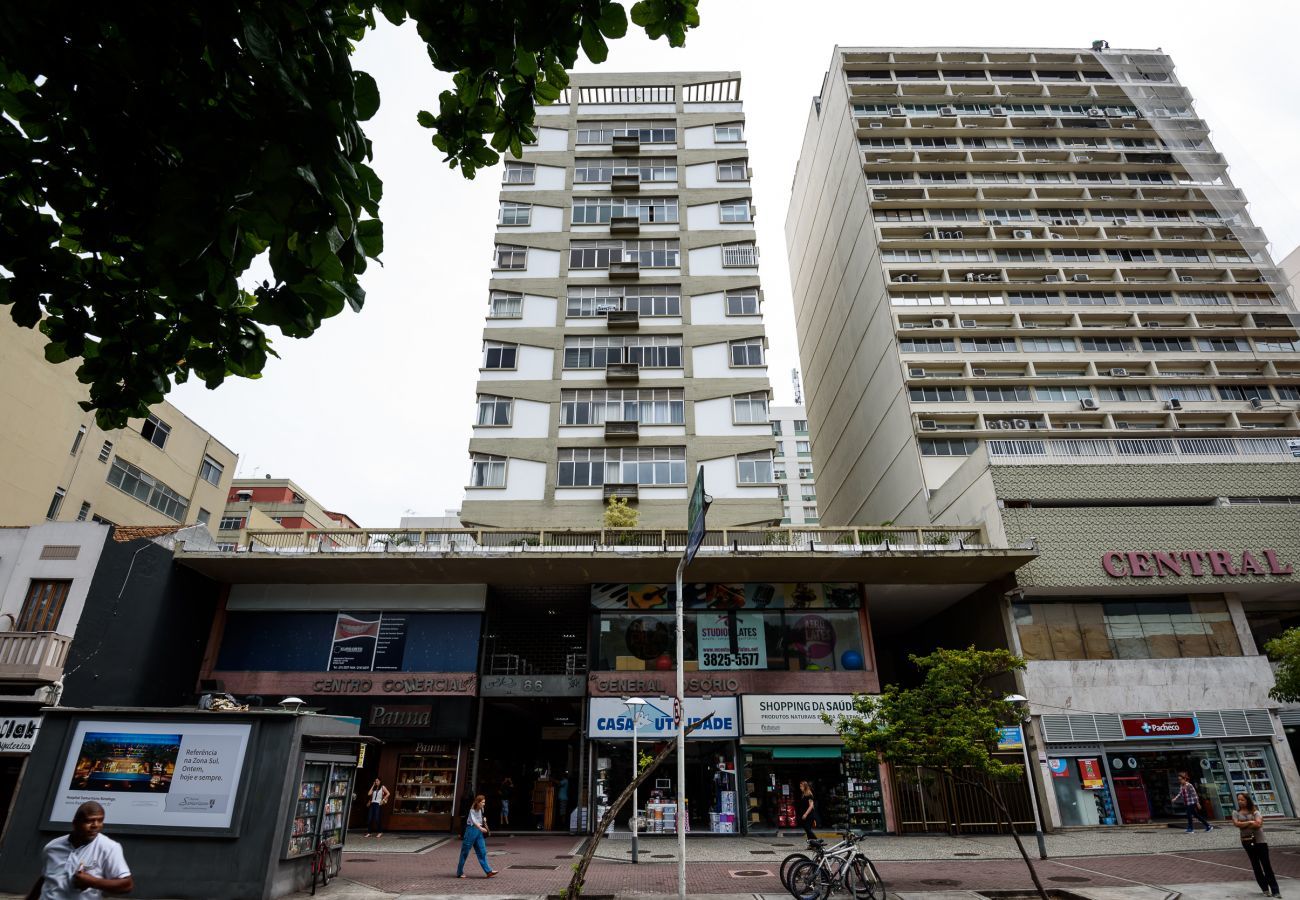 Apartamento em Rio de Janeiro - Estilo em Ipanema | Boa localização | VP305 