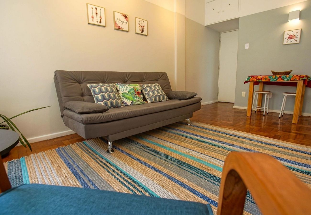 Apartamento em Rio de Janeiro - LAU1112| Quarto e Sala em Botafogo 