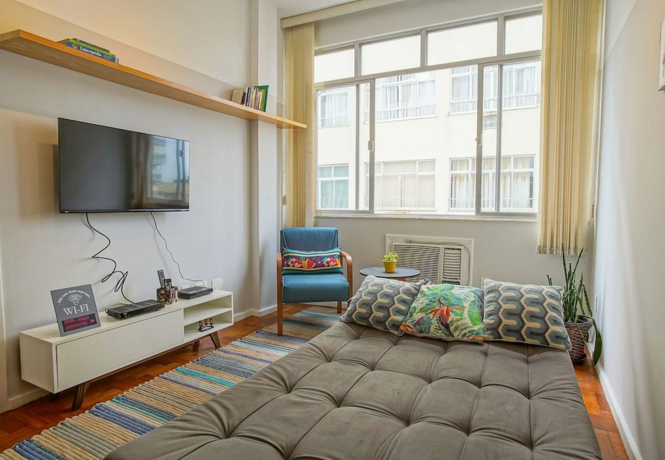 Apartamento em Rio de Janeiro - LAU1112| Quarto e Sala em Botafogo 