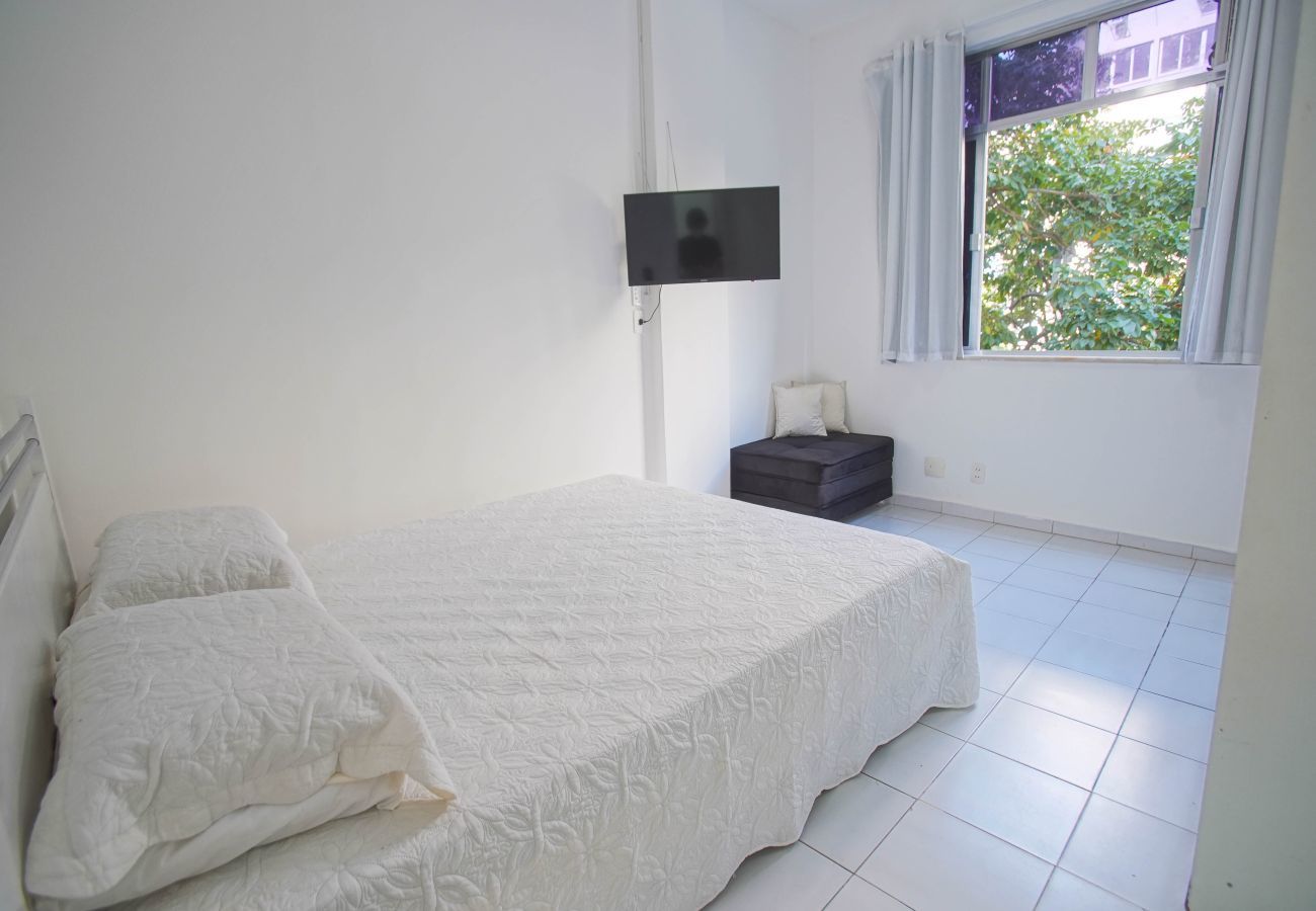 Apartamento em Rio de Janeiro - VISC303| Quarto e Sala próximo a Praia de Ipanema