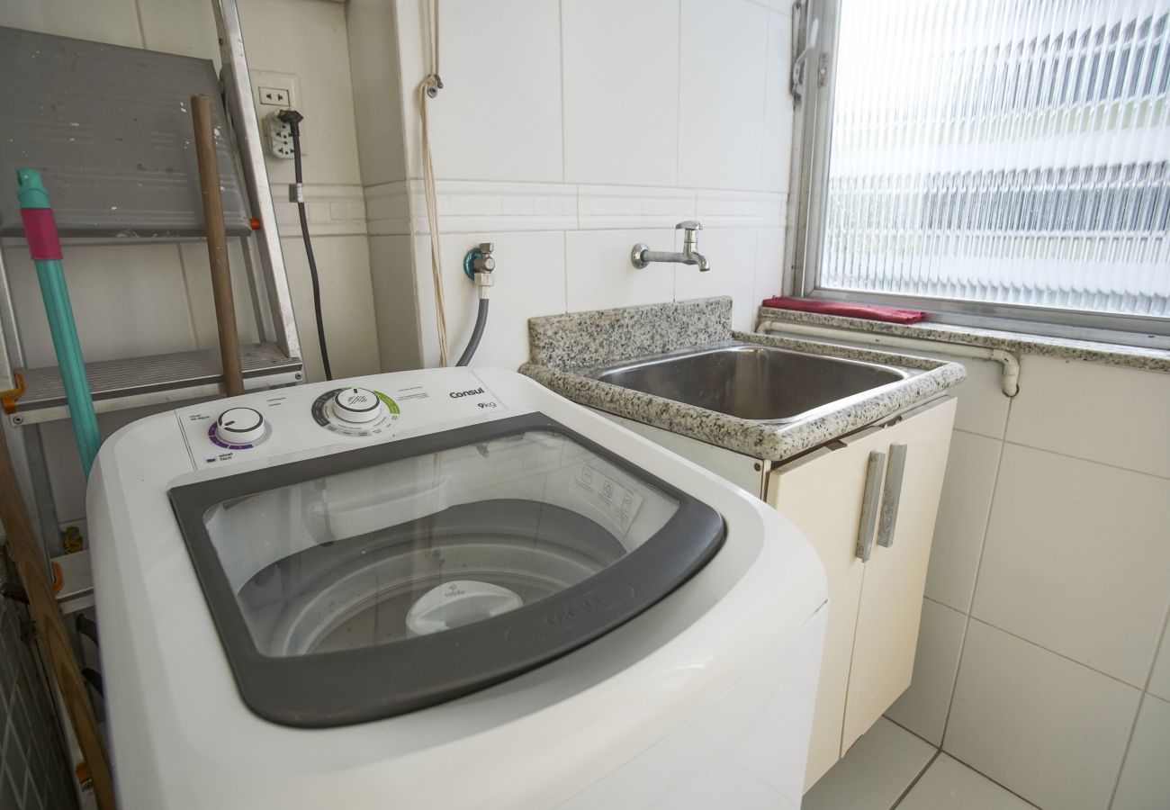 Apartamento em Rio de Janeiro - FF401| Três quartos em rua tranquila do Leblon