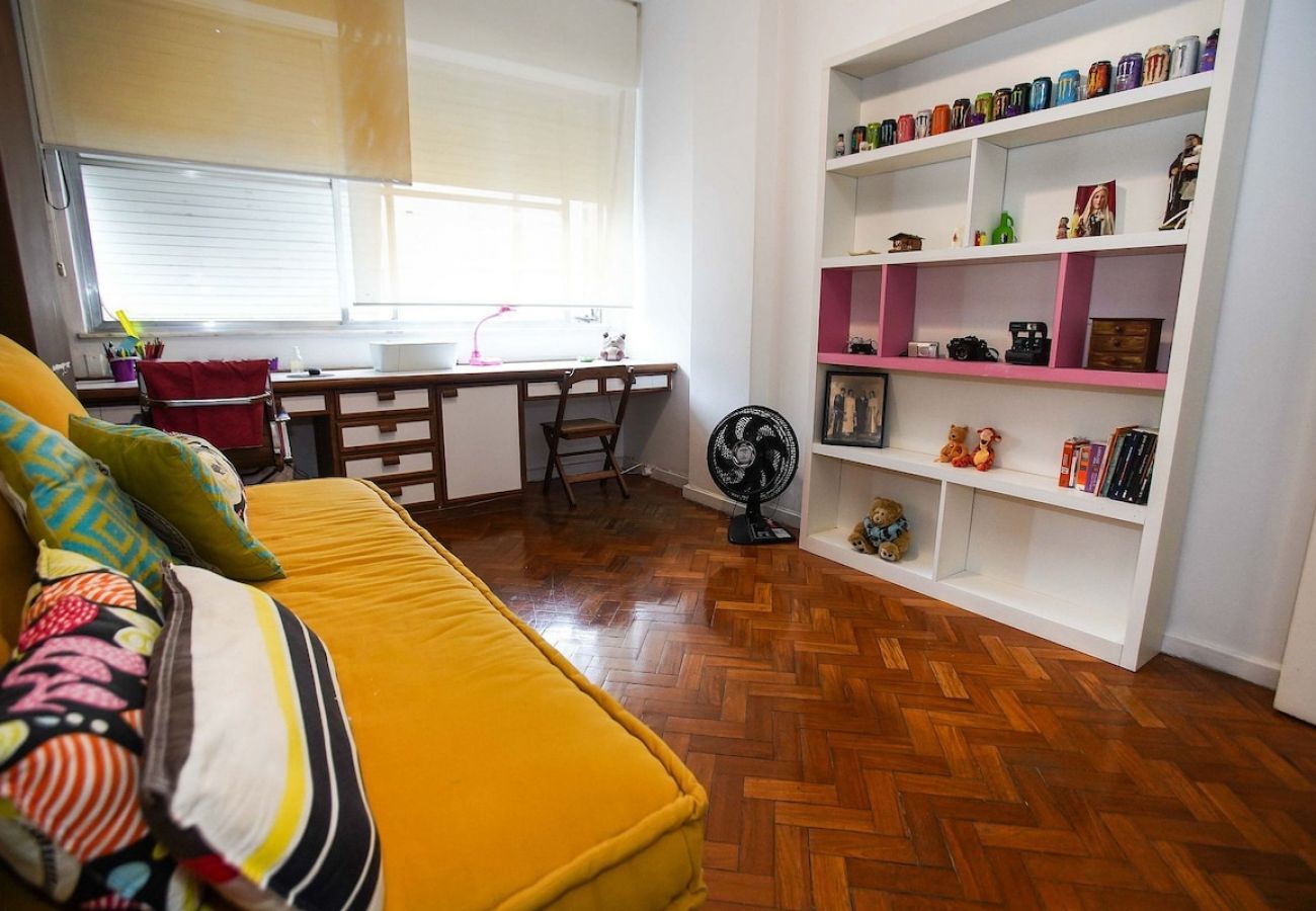 Apartamento em Rio de Janeiro - BUL302| 3 qts na divisa de Ipanema e Copacabana