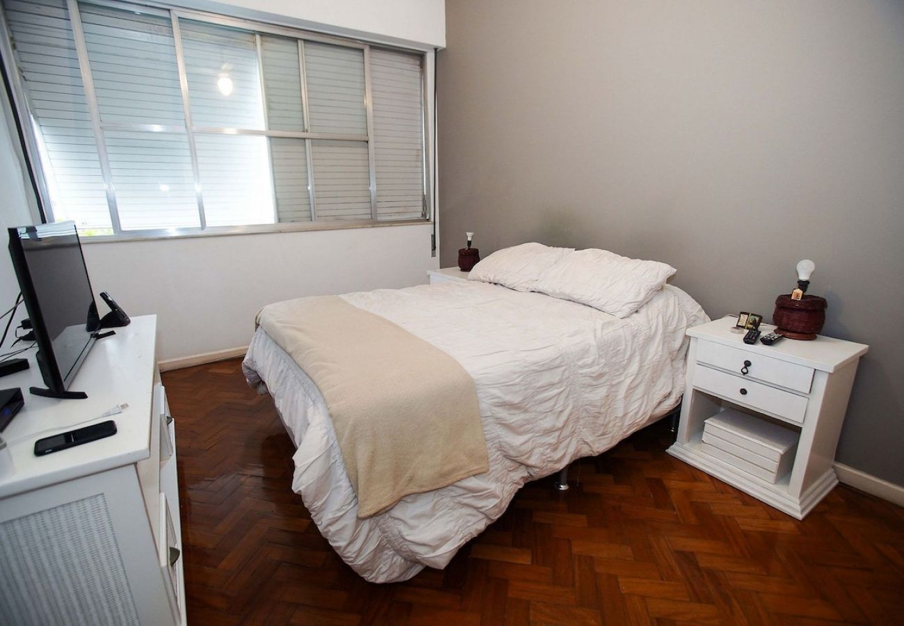 Apartamento em Rio de Janeiro - BUL302| 3 qts na divisa de Ipanema e Copacabana