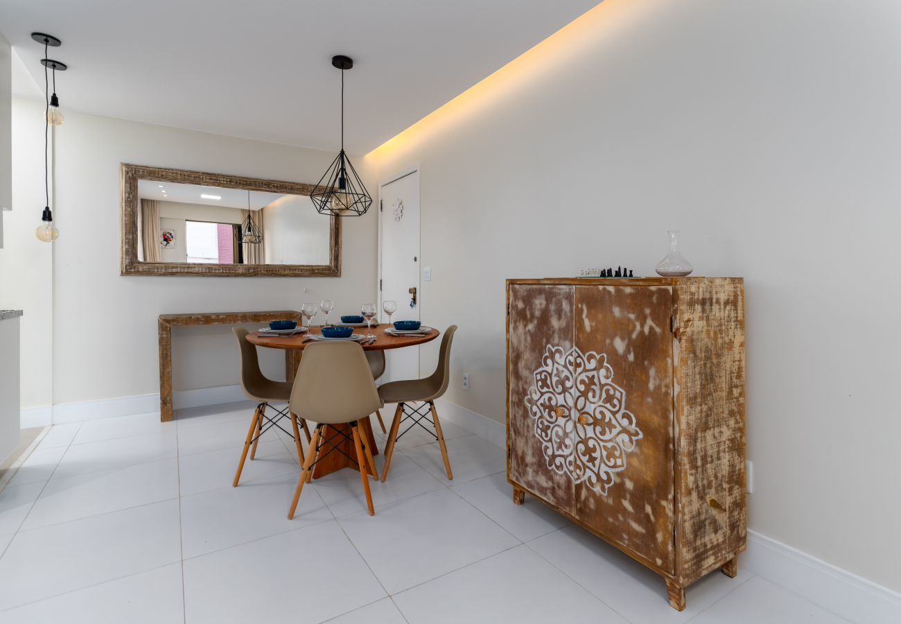 Apartamento em Rio de Janeiro - Fineza na Barra da Tijuca | Vista p/ praia | LC201