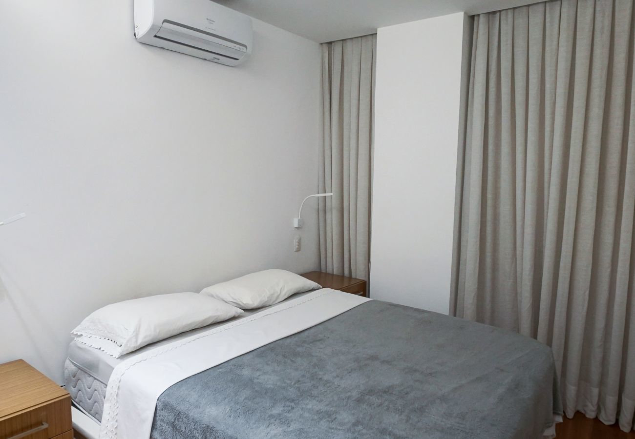 Apartamento em Rio de Janeiro - SAM604| Apartamento no ponto mais charmoso do Leme