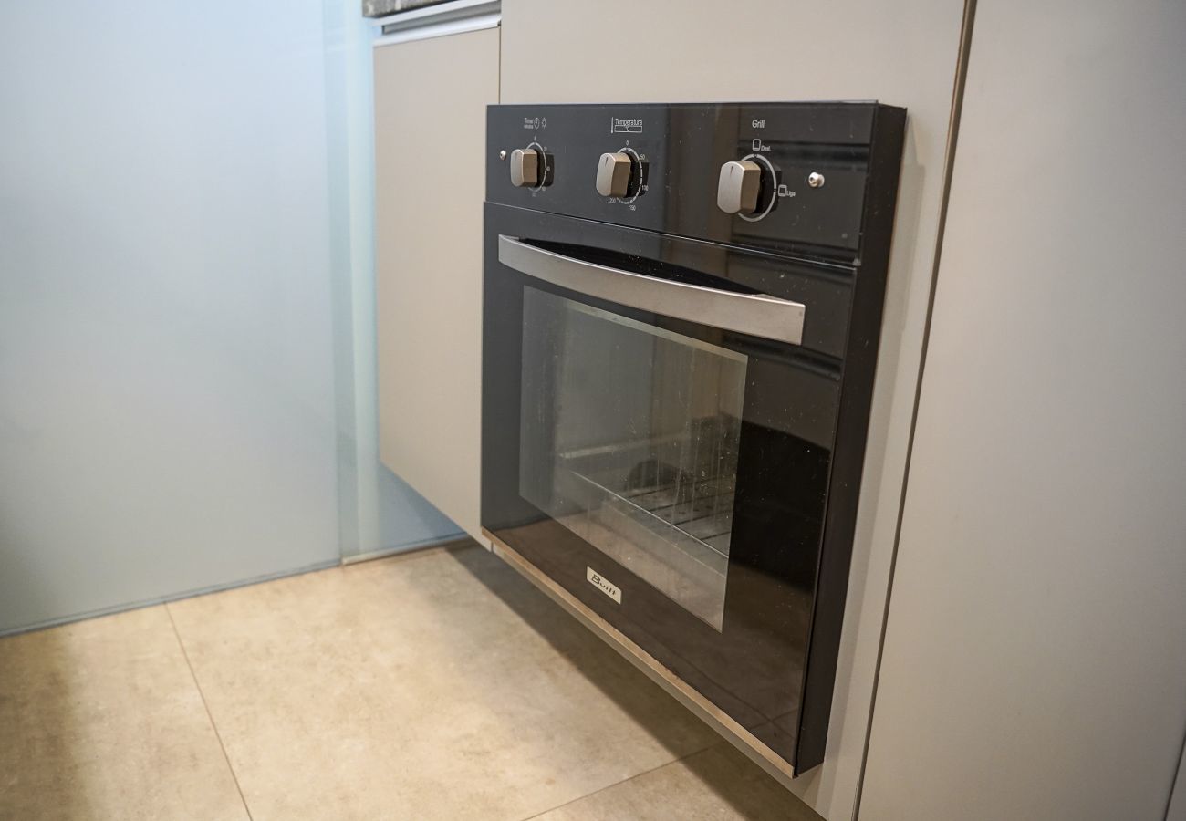 Apartamento em Rio de Janeiro - SCL206| Quarto e sala moderno em Botafogo