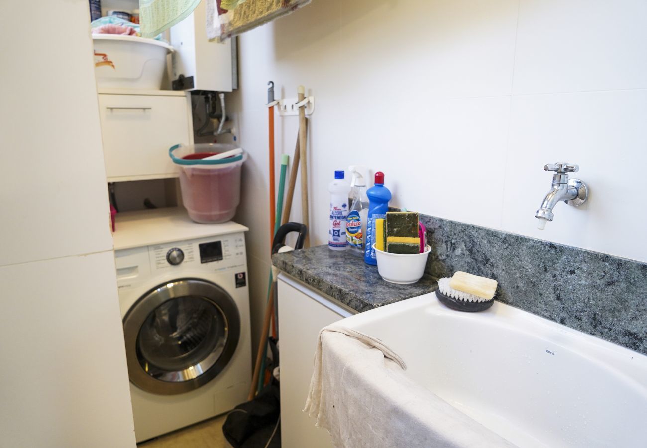 Apartamento em Rio de Janeiro - SCL206| Quarto e sala moderno em Botafogo
