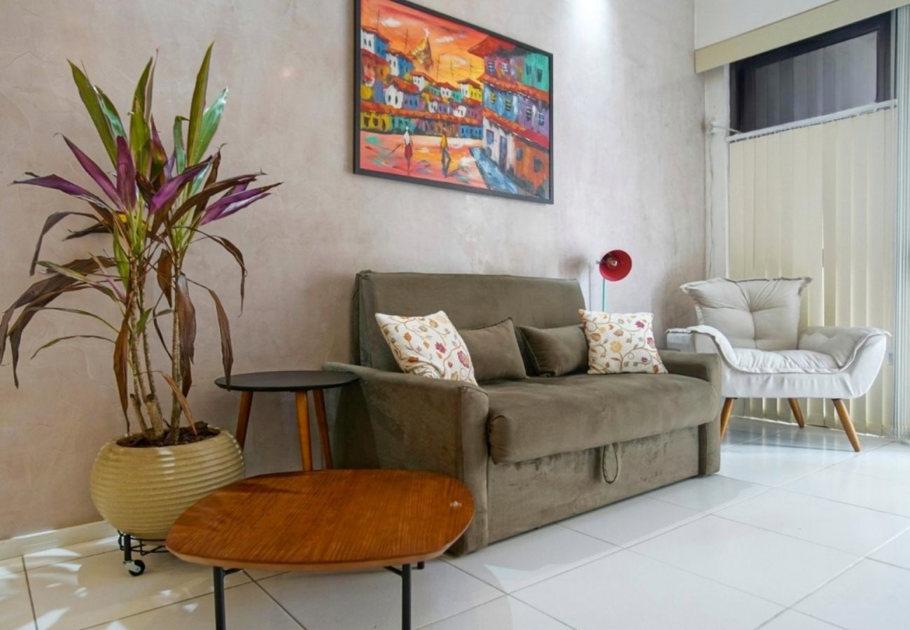 Apartamento em Rio de Janeiro - LUC115| Flat na praia da Barra com piscina e sauna