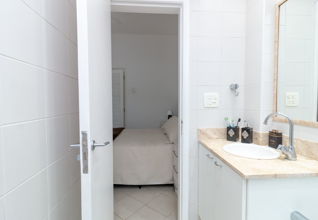Apartamento em Rio de Janeiro - FER106| Quarto e Sala na famosa rua Dias Ferreira