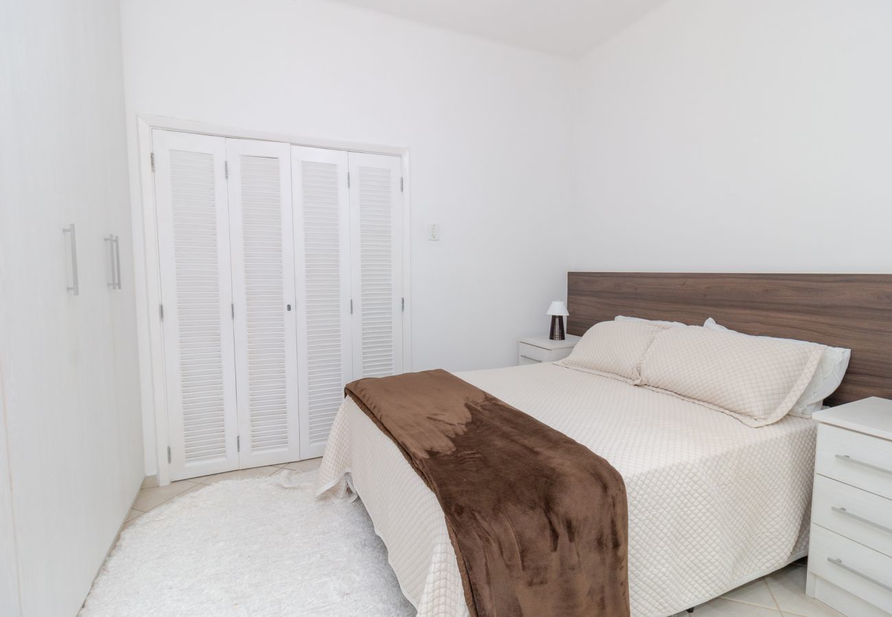Apartamento em Rio de Janeiro - FER106| Quarto e Sala na famosa rua Dias Ferreira