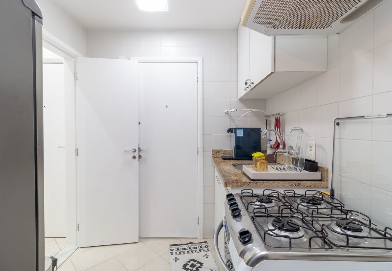 Apartamento em Rio de Janeiro - FER106| Quarto e Sala na famosa rua Dias Ferreira