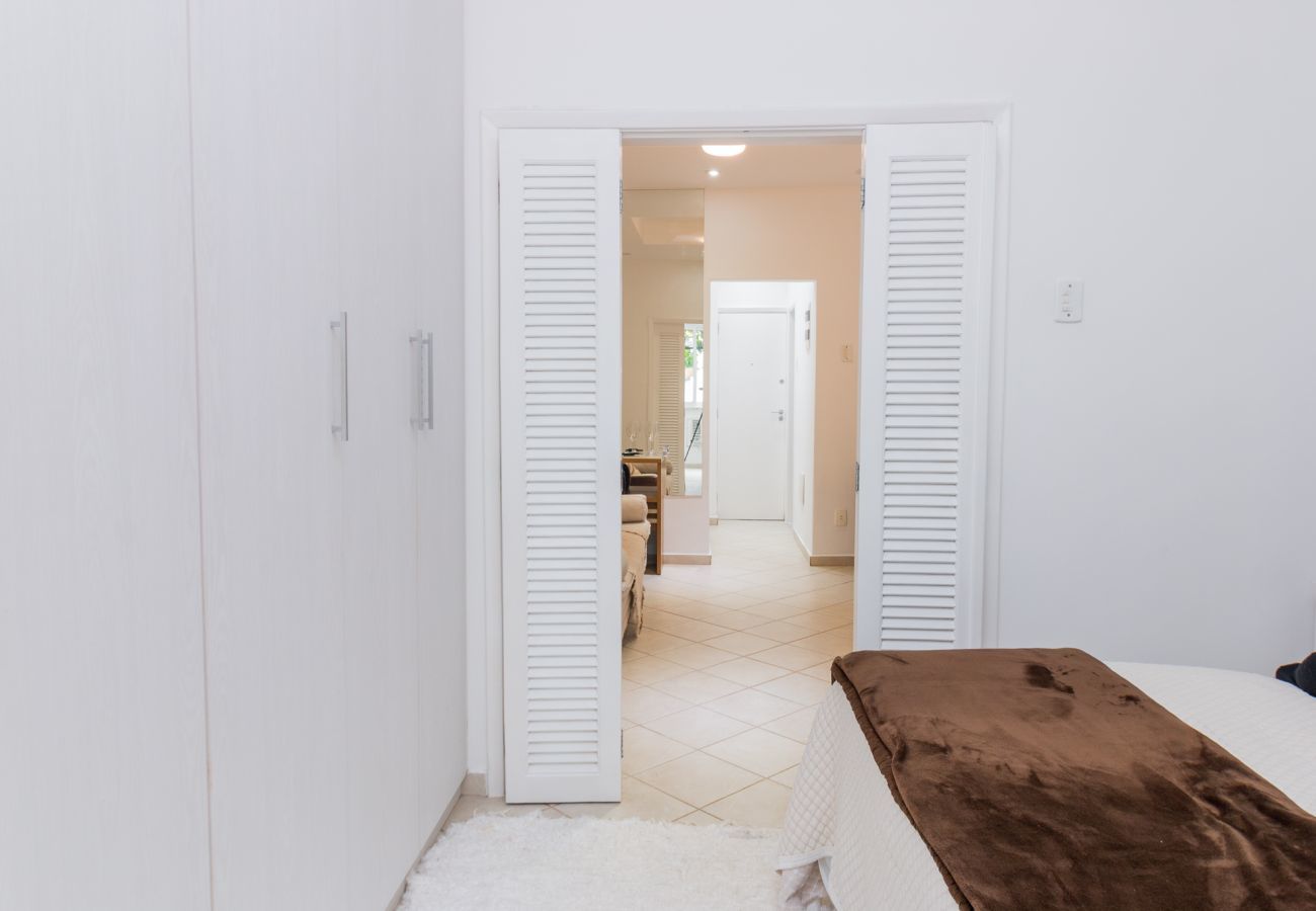 Apartamento em Rio de Janeiro - FER106| Quarto e Sala na famosa rua Dias Ferreira