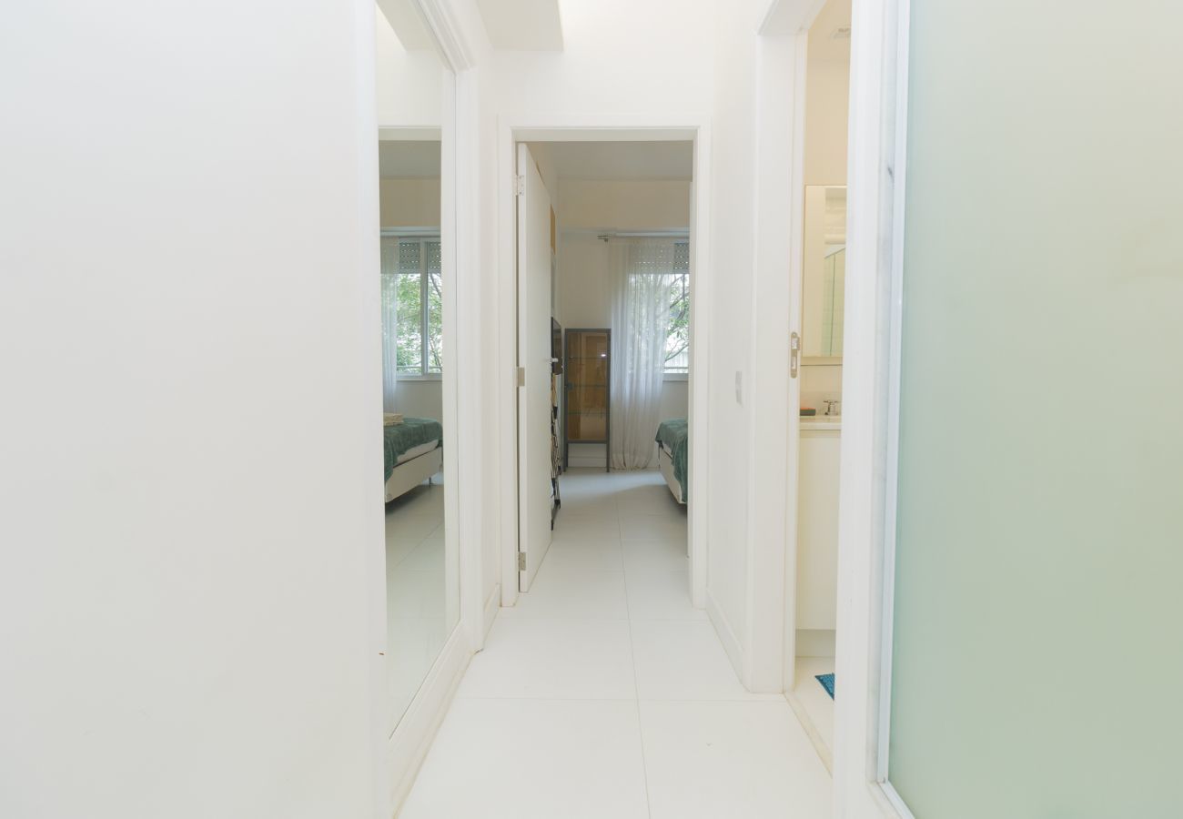 Apartamento em Rio de Janeiro - NS202| Quarto e sala em copacabana 200m da praia