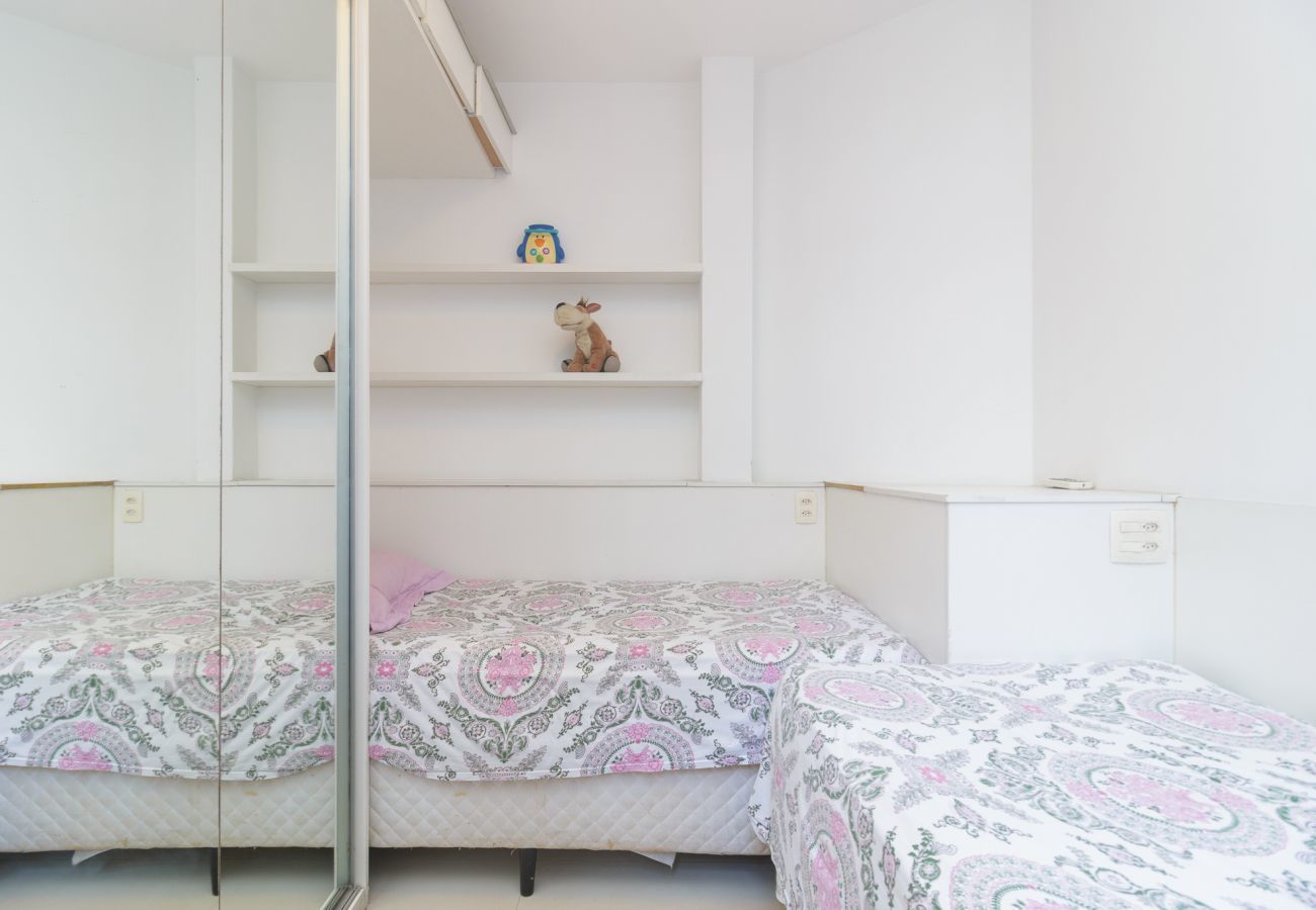 Apartamento em Rio de Janeiro - MTR405| Aconchegante 2 quartos no Leblon
