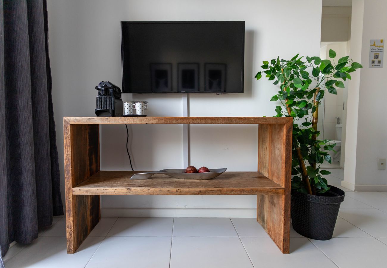 Apartamento em Rio de Janeiro - Charme na Barra da Tijuca | Ótimo wifi | SA508