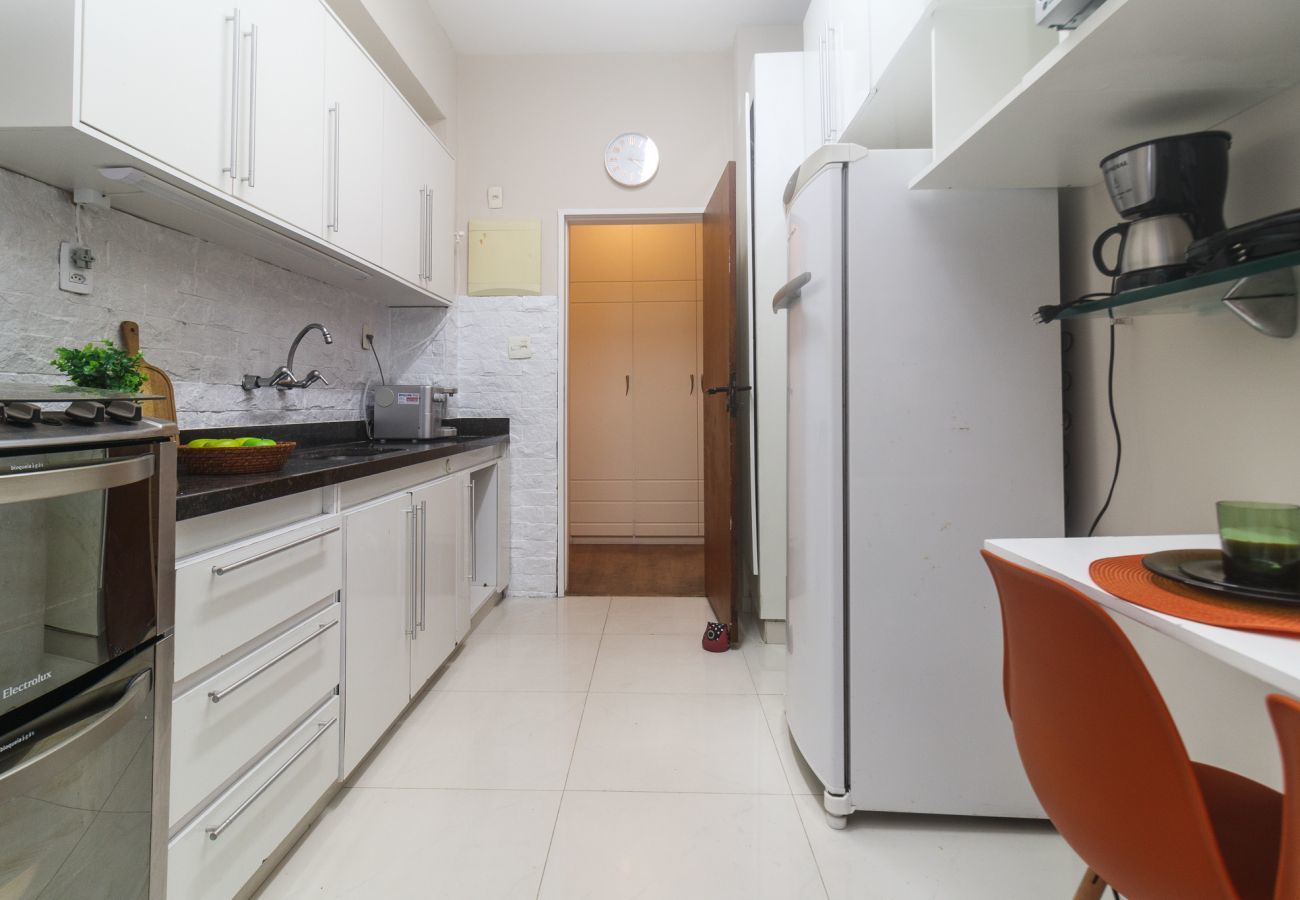 Apartamento em Rio de Janeiro - Brt401A| 3 quartos em Copacabana, 9 min do Posto 4