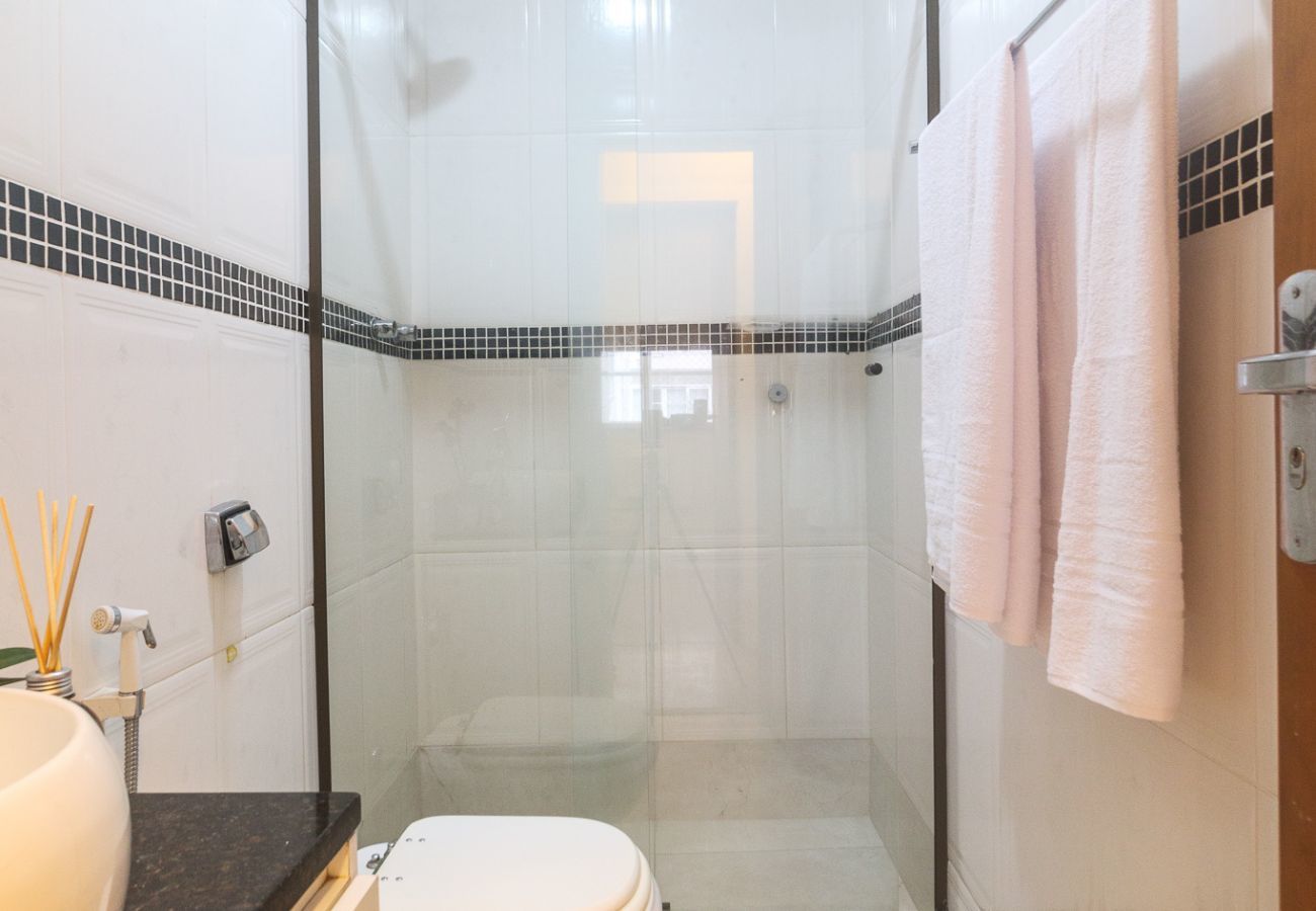 Apartamento em Rio de Janeiro - Brt401A| 3 quartos em Copacabana, 9 min do Posto 4