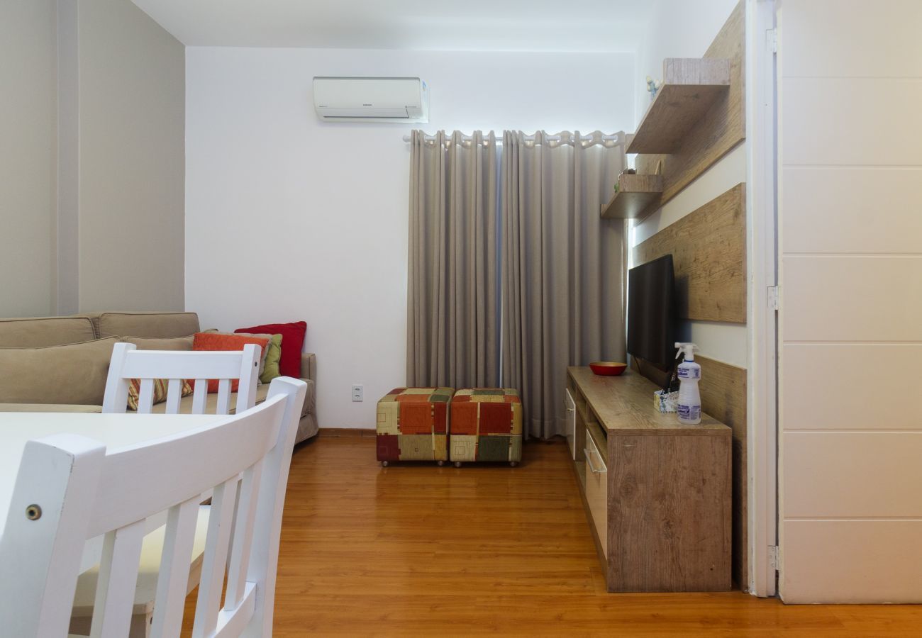 Apartamento em Rio de Janeiro - Brt401B|2 quartos em Copacabana, 10 min do Posto 3