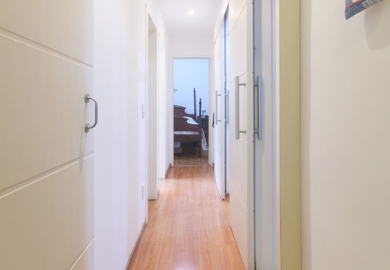 Apartamento em Rio de Janeiro - Brt401B|2 quartos em Copacabana, 10 min do Posto 3