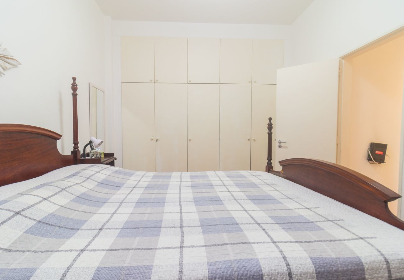 Apartamento em Rio de Janeiro - Brt401B|2 quartos em Copacabana, 10 min do Posto 3