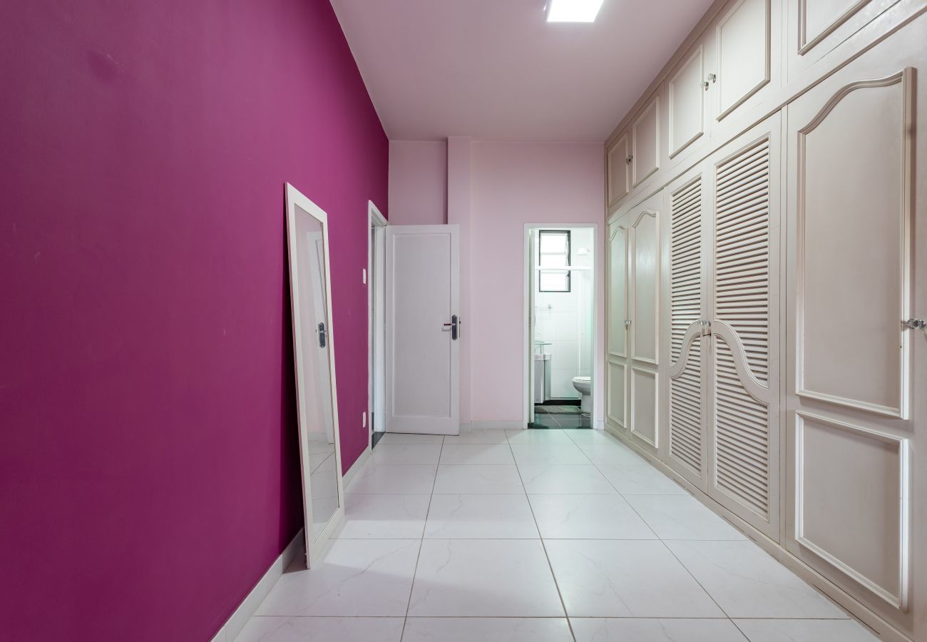 Apartamento em Rio de Janeiro - Charme em Copa | Ótimo para casais | MVC1103