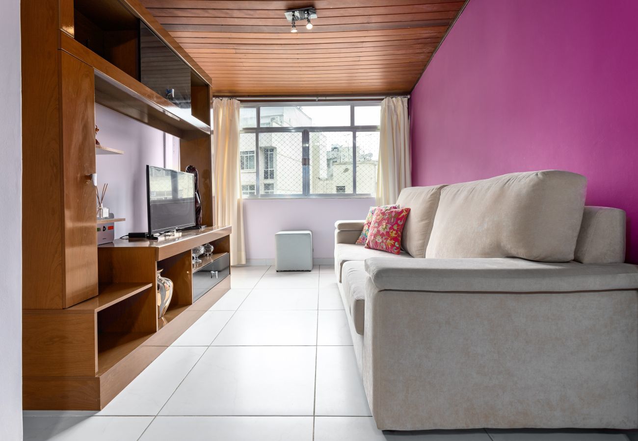Apartamento em Rio de Janeiro - Charme em Copa | Ótimo para casais | MVC1103