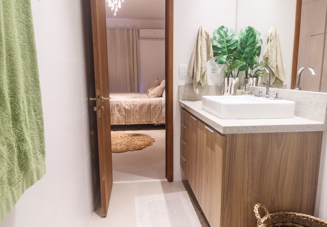 Apart-hotel em Rio de Janeiro - Lira602 | Leblon 2 qtos, vista Cristo e 2 Irmãos