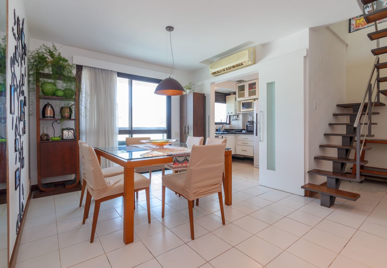 Apart-hotel em Rio de Janeiro - JON705 | Cobertura em Ipanema com vista pro Cristo