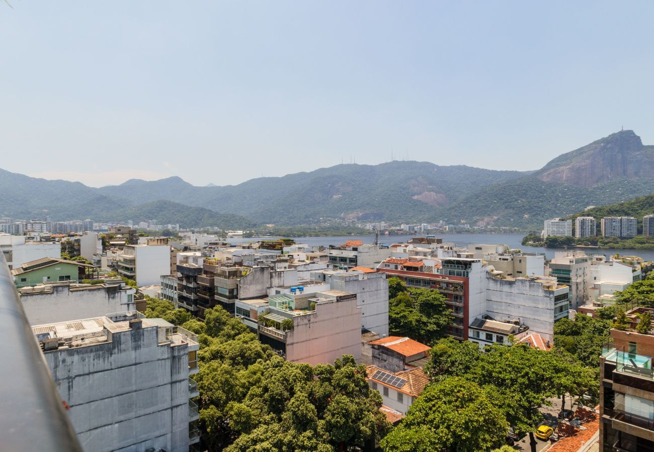 Apart-hotel em Rio de Janeiro - JON705 | Cobertura em Ipanema com vista pro Cristo