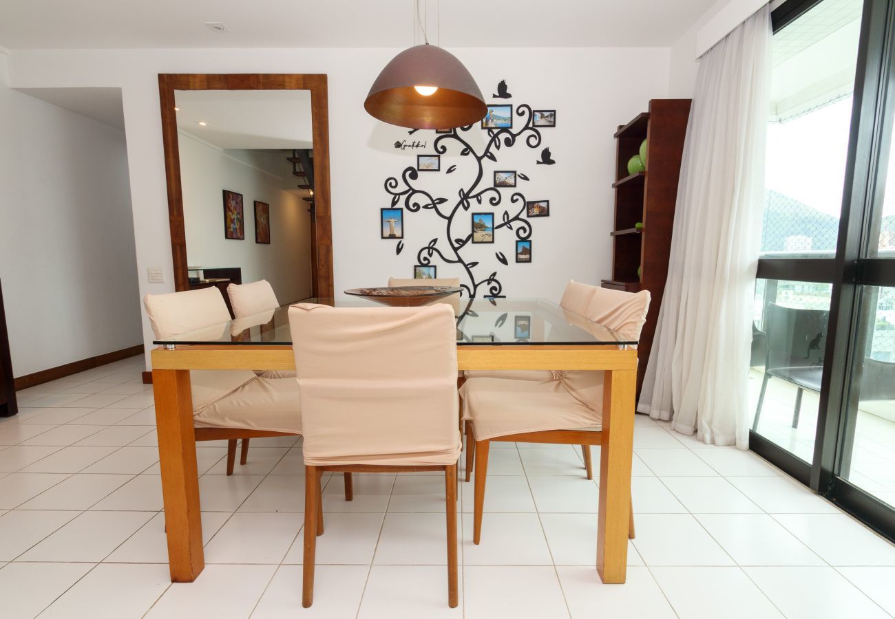 Apart-hotel em Rio de Janeiro - JON705 | Cobertura em Ipanema com vista pro Cristo