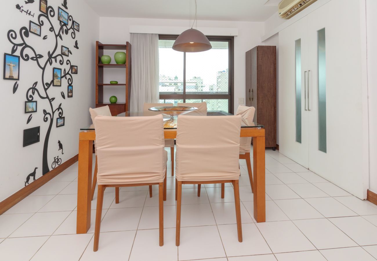 Apart-hotel em Rio de Janeiro - JON705 | Cobertura em Ipanema com vista pro Cristo