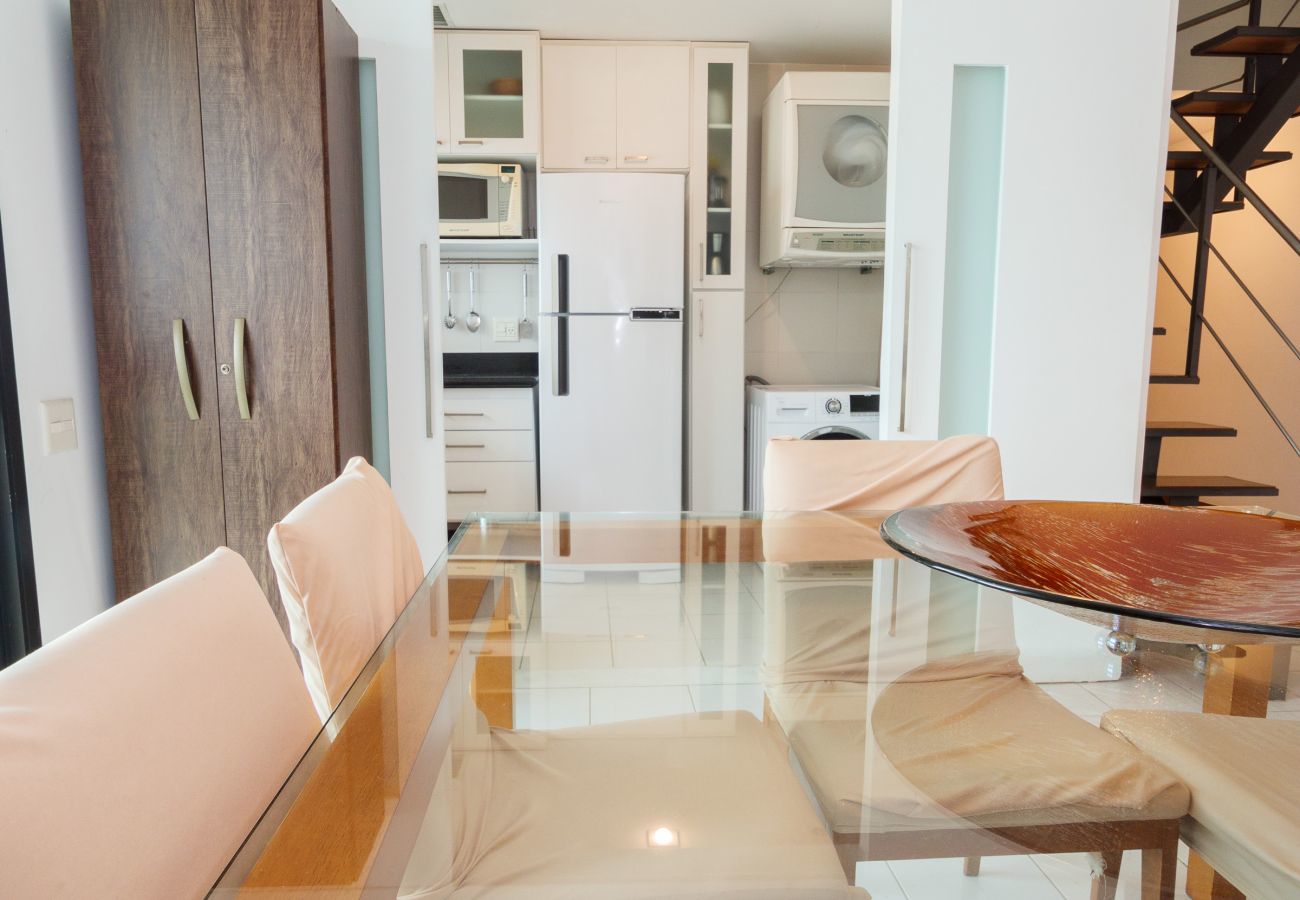 Apart-hotel em Rio de Janeiro - JON705 | Cobertura em Ipanema com vista pro Cristo